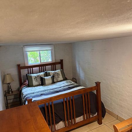 First Floor One Bedroom Apartment With Full Kitchen & Bath Washington Esterno foto